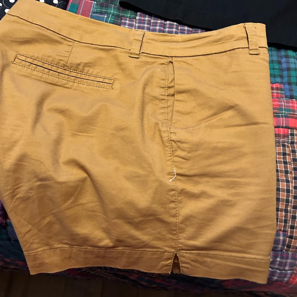 Old Nacy Everday Shorts Size 8